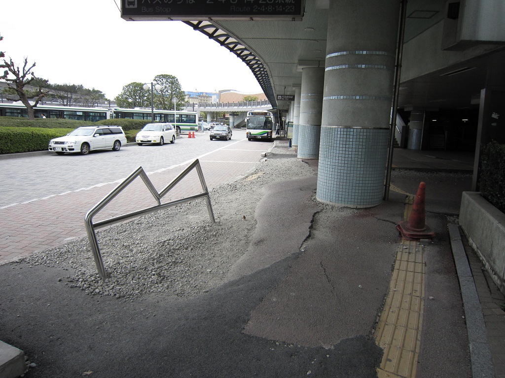 旅行記 東日本大震災直後のjr舞浜駅周辺 アイプラス店長 キューティー吉本の自由旅行