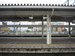 山形新幹線つばさ 山形駅に到着