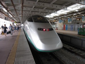 山形新幹線つばさ 新庄駅に到着