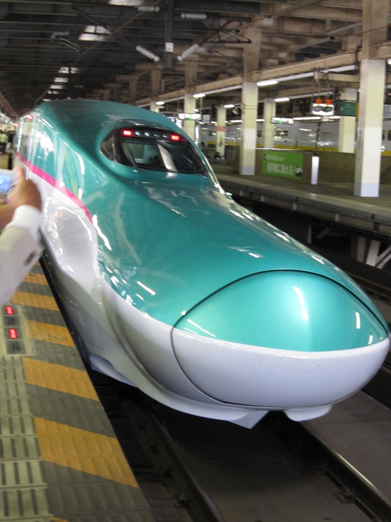 東北新幹線 はやぶさ アイプラス店長 キューティー吉本の自由旅行