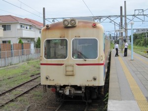 銚子電鉄 銚子駅 旧京王帝都電鉄カラーの電車が到着