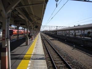 東武鉄道日光線 下今市駅 ホーム 浅草方向を撮影