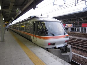 JR関西本線 名古屋駅に到着した、ワイドビュー南紀号