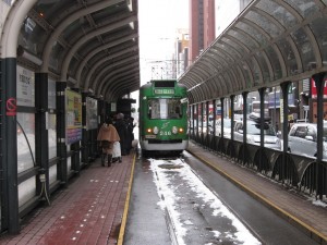 札幌市電 西4丁目電停 地下鉄の最寄り駅は大通駅です　