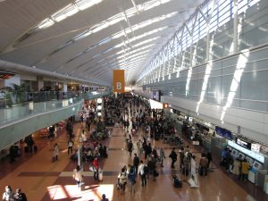 羽田空港 国内線第2旅客ターミナル 出発ロビー
