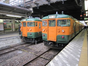 JR東日本 115系 両毛線が運転見合わせになったので、ホームは列車で埋まってました