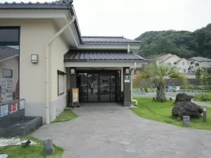 横須賀温泉 湯楽の里 玄関 水着姿での入場は禁止です