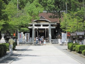 甲斐 武田神社 拝殿