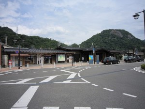 JR中央東線 大月駅 駅舎