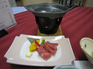山形 蔵王温泉 ホテルルーセントタカミヤ 夕食の一例 米沢牛の鉄板焼き