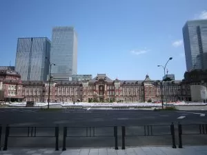 JR東京駅 赤レンガの駅舎は丸の内口にあります 