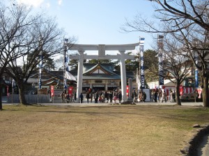 広島護国神社 大鳥居と本殿
