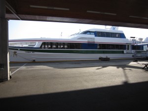 広島－松山 高速船 スーパージェット 広島港にて