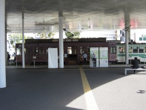 熊本市電 熊本駅 乗り場 レトロ電車がいました
