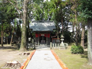 稲荷神社 社殿 水前寺公園の中にあります