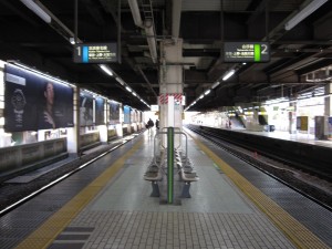 JR山手線 浜松町駅 東京 上野方面行きホーム