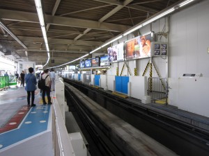 東京モノレール 浜松町駅 ホーム なんと1線しかありません