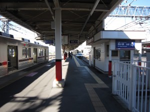 東武小泉線 館林駅 4番線・5番線 西小泉・3番線から太田・赤城方向を撮影