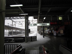 JR長崎本線 長崎駅 大雪のためすべての列車が運転見合わせ中です