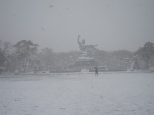 長崎市 平和公園 この日は大雪でした