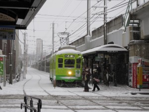 長崎電気軌道 370型 大雪の長崎市内 松山町電停にて