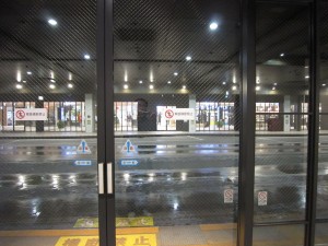 西鉄天神高速バスターミナル バス降り場 バス乗り場と反対側にあります