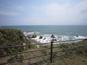 犬吠埼 銚子ジオパーク 犬吠埼灯台裏の遊歩道から撮影 見渡す限りの水平線が見えます