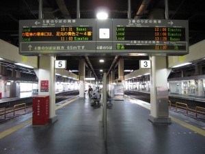 IRいしかわ鉄道 金沢駅 3番線・5番線 主に普通列車の折り返しに使っているみたいです