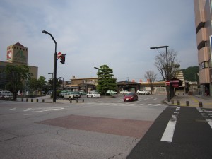 JR北陸本線 武生駅 駅舎と駅前ロータリー