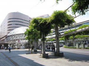 京成千葉線 千葉駅 東口バスターミナル 千葉そごうのあるところに京成千葉駅があります