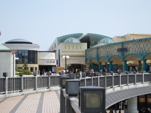 ディズニーリゾートライン リゾートゲートウェイステーション 東京ディズニーシーへはここからリゾートライナーに乗ります