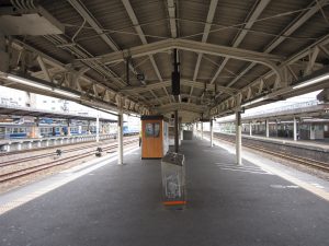 JR東海道本線 三島駅 主に静岡・島田・浜松方面行きが発着します