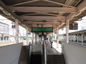 JR東北本線 北上駅 2番線・3番線 2番線は主に盛岡方面行きが 3番線は平泉・一ノ関方面行きが発着します