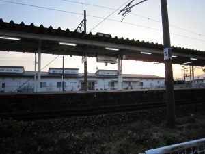 JR東北本線 仙北町駅 駅名票とホーム
