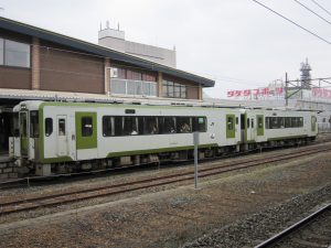 JR釜石線 花巻駅 1番線 釜石方面行きの列車が停車中です