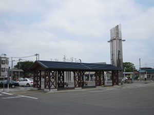 JR東北本線 花巻駅 駅前バス待合室 銀河鉄道が描かれています