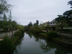 倉敷 美観地区 中橋から大原美術館方向を見る