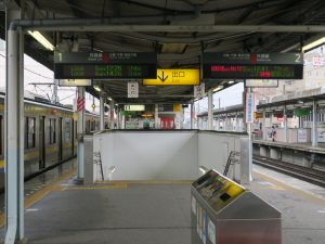 JR外房線 茂原駅 1番線・2番線 主に千葉・東京方面行きの列車が発着します