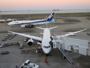 B787とB777-200 羽田空港にて撮影 Canon PowerShot G9Xで撮影