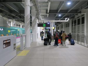 JR北海道新幹線 新函館北斗駅 12番線 主に東京からの折り返し列車が使っているみたいです