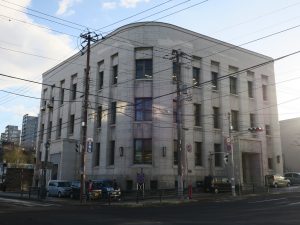 旧第一銀行小樽支店 現在では洋服工場になっています