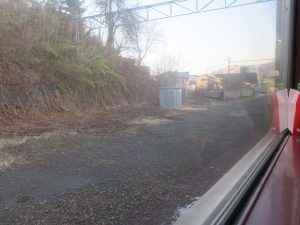JR函館本線 南小樽駅 不自然に空いた空き地 昔ここに手宮線のホームがあったのでしょうか