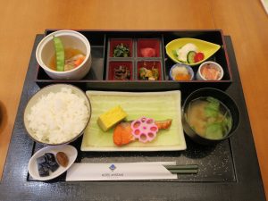 ホテルマイステイズプレミア札幌パーク（旧アートホテルズ札幌） 割烹仲じまの和朝食