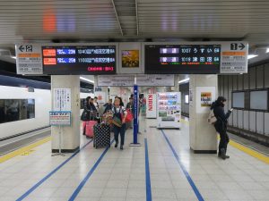 京成電鉄 京成本線 京成上野駅 1番線・2番線 1番線は主に普通列車が、2番線はスカイライナーが発着します