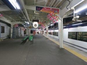 京成本線 京成成田駅 5番線 主に成田空港行きの列車が発着します