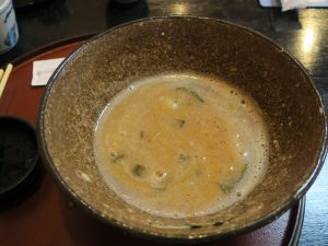 高尾山口 栄茶屋 自然薯そば 残ったおだしは蕎麦湯で割っていただきます