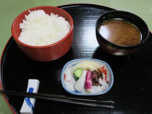 伊豆山温泉 うみのホテル中田屋 夕食 〆のご飯とお味噌汁