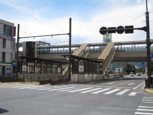 熊本市電 新水前寺駅前電停 JR豊肥本線の新水前寺駅との乗り換え駅です
