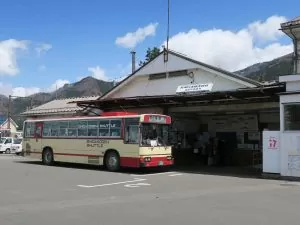 長野電鉄線 湯田中駅 駅前長電バス乗り場