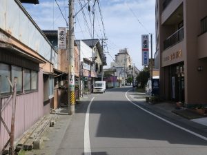 戸倉上山田温泉 旅館街 人通りがなく、どこか寂しい感じです